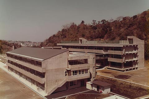 南郷中学校